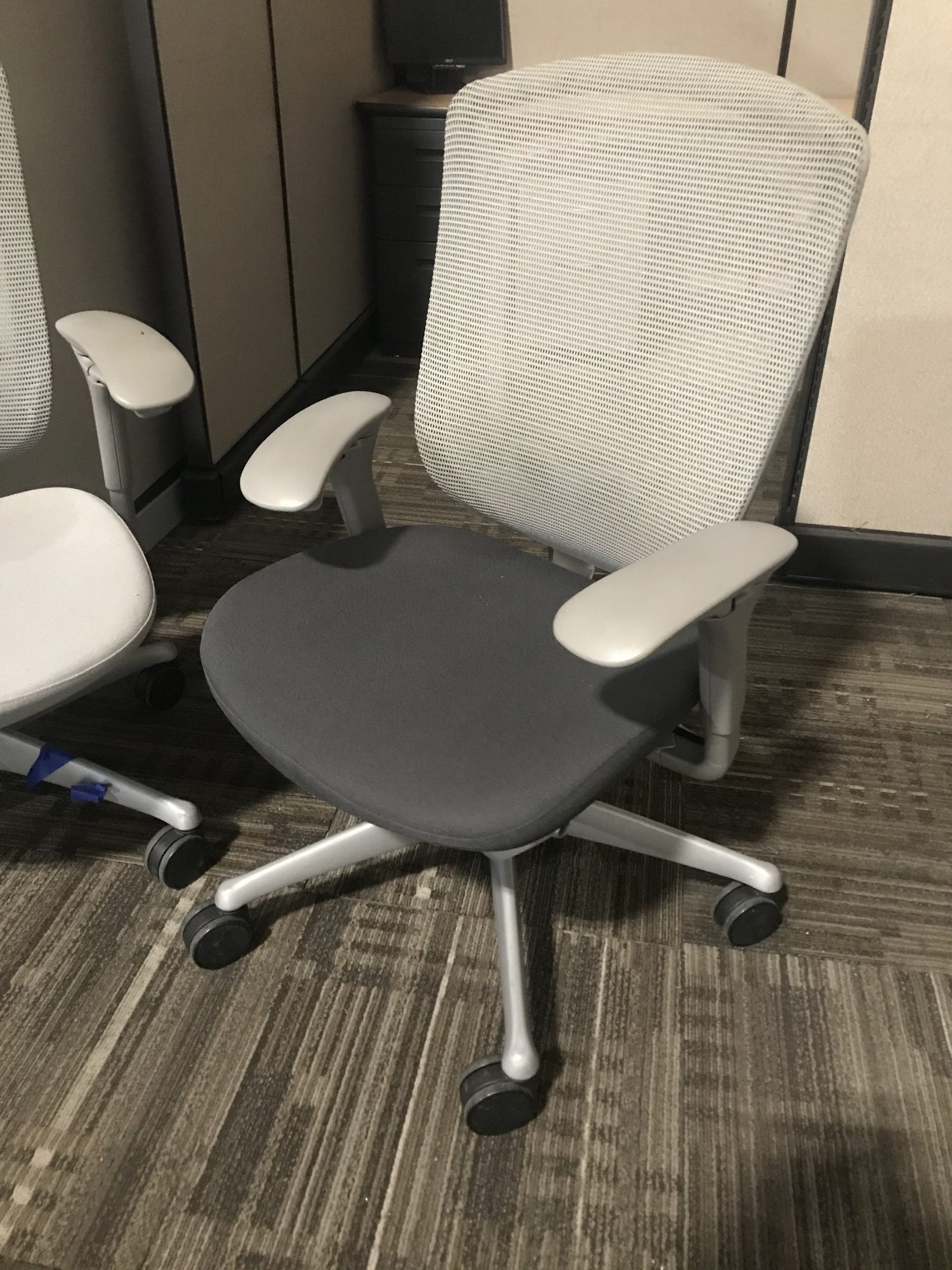 Nuova Contessa All-Mesh Task Chair – Teknion Store US