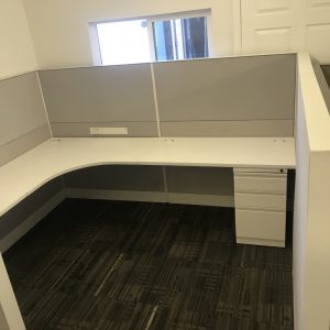 8x7 Teknion Cubicle - Image 4