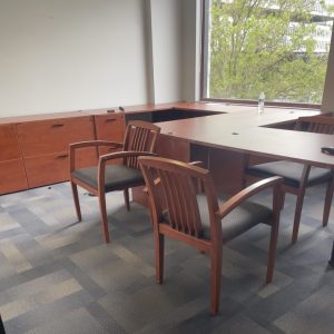 U Shape desk - Image 1
