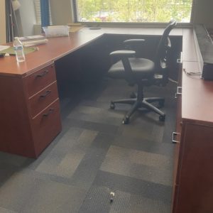 U Shape desk - Image 1